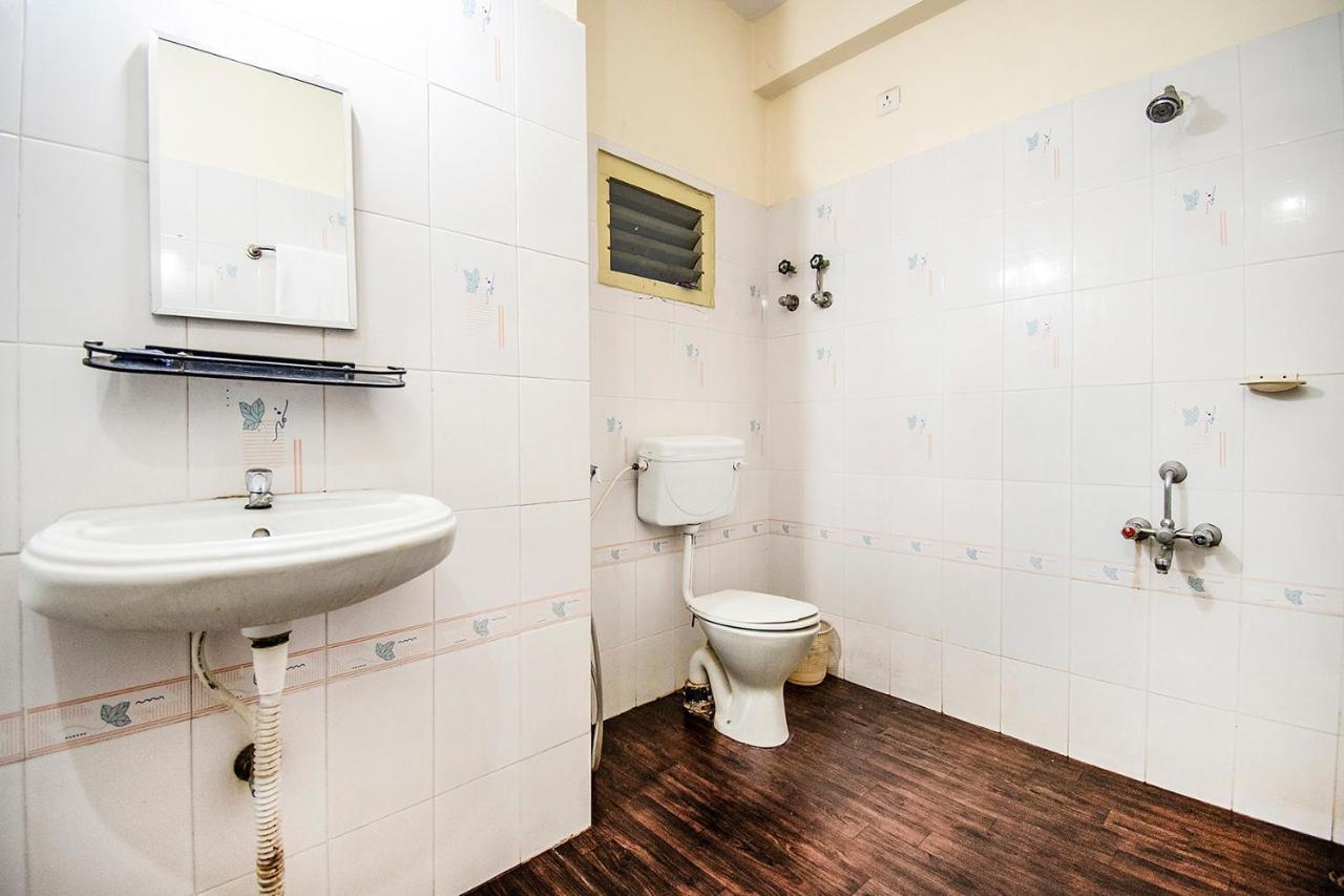 Fabhotel Aditya Yatri Nivas - Nr Tirupati Railway Station Exteriör bild