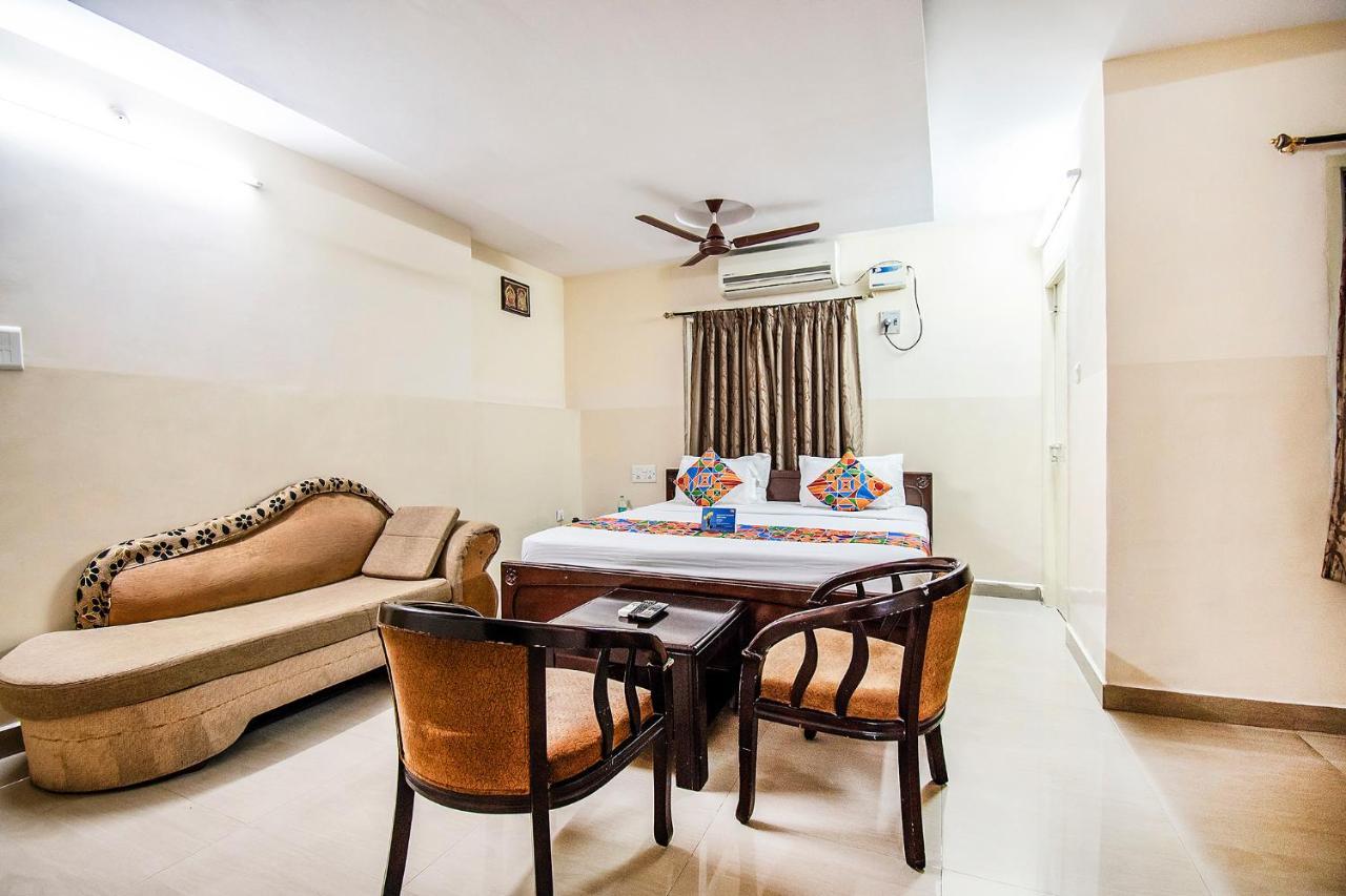 Fabhotel Aditya Yatri Nivas - Nr Tirupati Railway Station Exteriör bild
