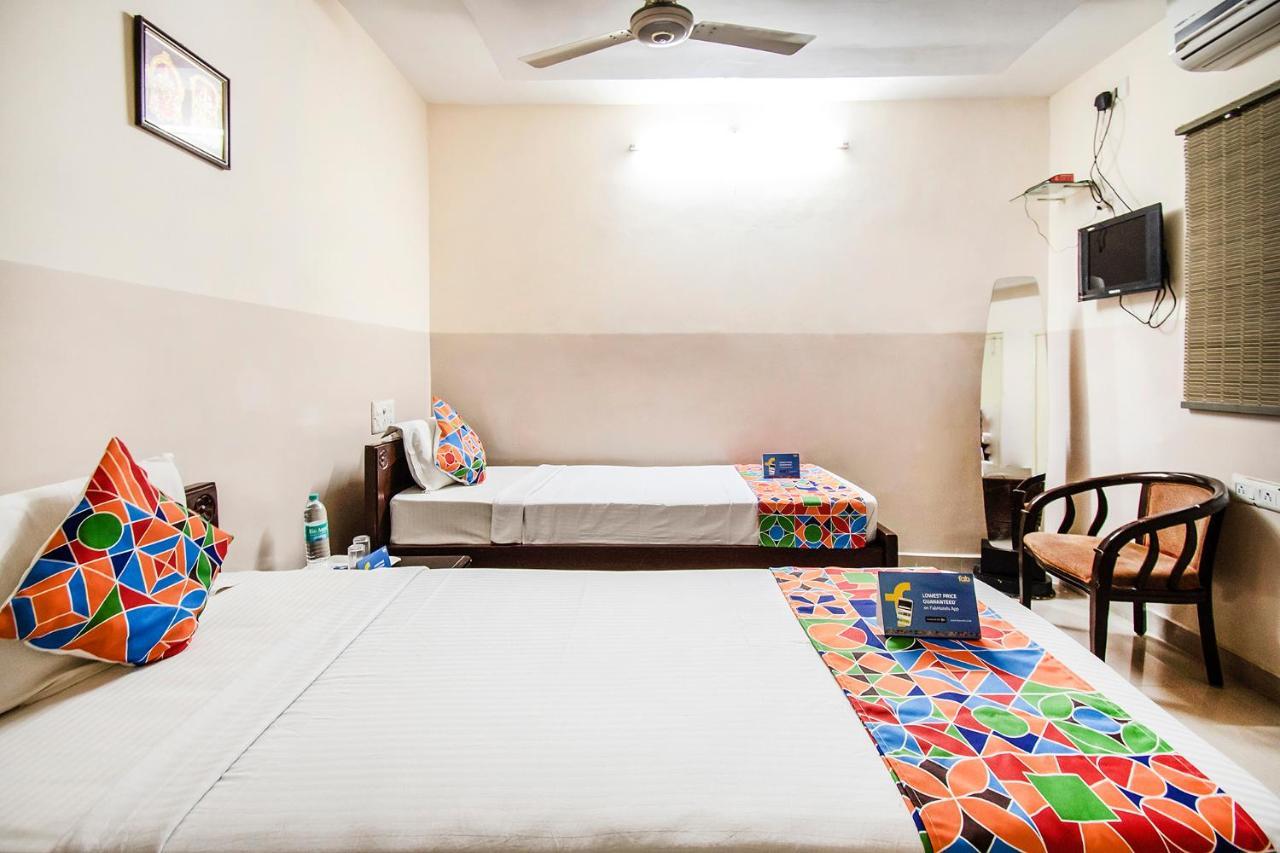 Fabhotel Aditya Yatri Nivas - Nr Tirupati Railway Station Exteriör bild